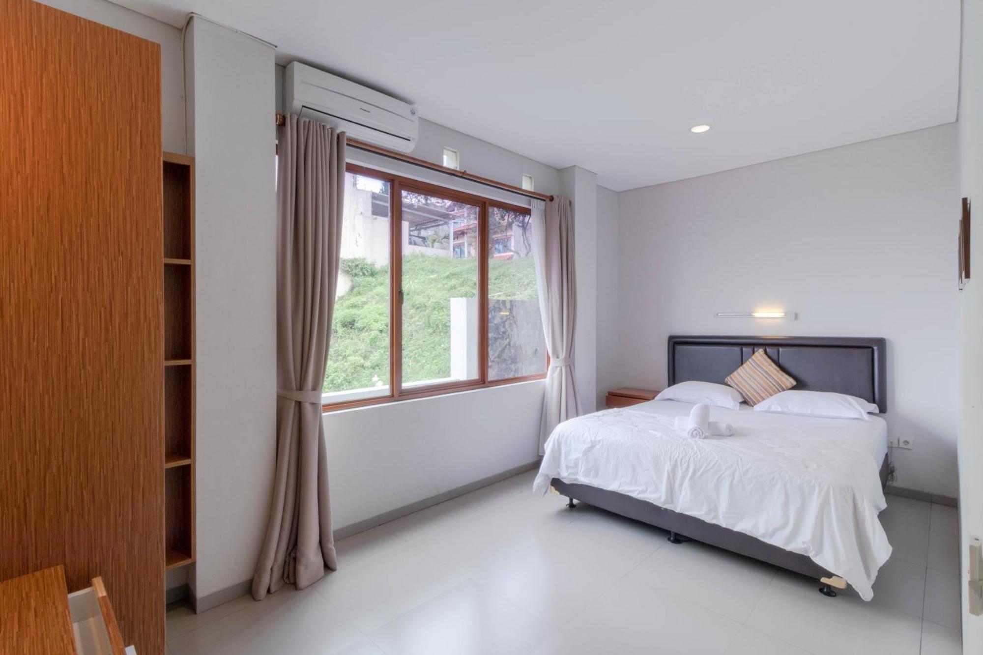 Family Only Amazing City View Villa - De Reiz Firen Syariah Бандунг Экстерьер фото
